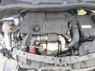 Peugeot 2008 1.6 HDI  9HP picture 21