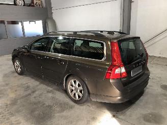 Voiture accidenté Volvo V-70 2.0 D 2013/1