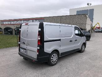 skadebil bedrijf Nissan NV300 2.0 DCI 2020/4