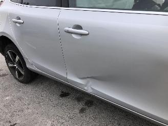 Volvo V-40 1.5  B4154T3 AUTOMAT picture 10