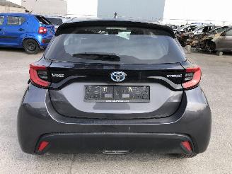 Toyota Yaris 1.5 HYBRIDE picture 3