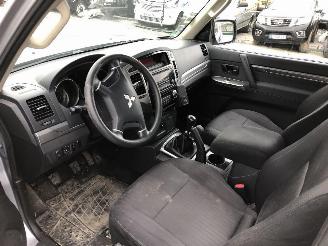 Mitsubishi Pajero 3.2  DI-D picture 9