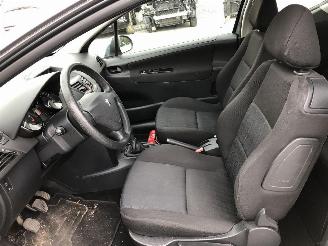 Peugeot 207 1.4  KFV picture 6