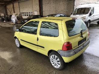 uszkodzony samochody osobowe Renault Twingo 1.1 2001/10