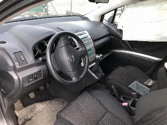 Toyota Corolla-verso 2.2 D4D picture 5