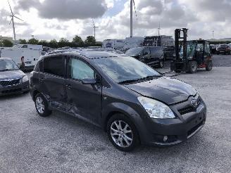 Toyota Corolla-verso 2.2 D4D picture 2