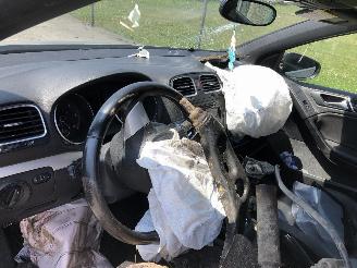 Volkswagen Golf 1.6 TDI CAYC picture 6