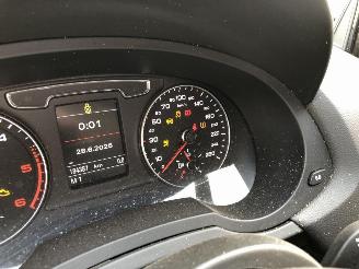 Audi Q3 2.0 TDI  S-TRONIC picture 15