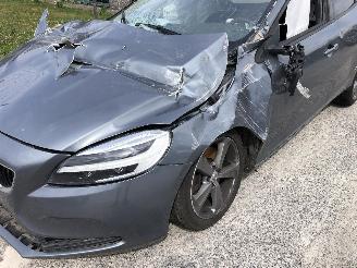 Volvo V-40 MOMENTUM 2.0D AUTOMA picture 9