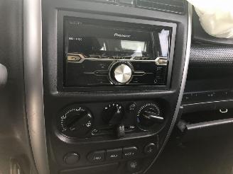 Suzuki Jimny 1.3   4X4 picture 14