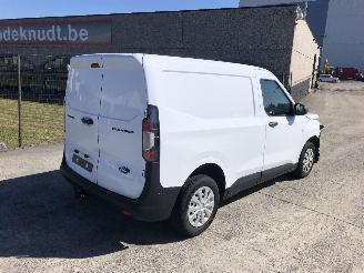 krockskadad bil bedrijf Ford Transit 1.0 TURBO 2024/11