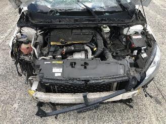 Peugeot 308 1.6 HDI AUTOMATIQUE picture 11