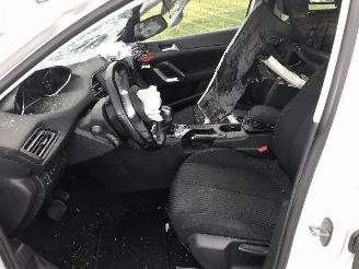 Peugeot 308 1.6 HDI AUTOMATIQUE picture 7