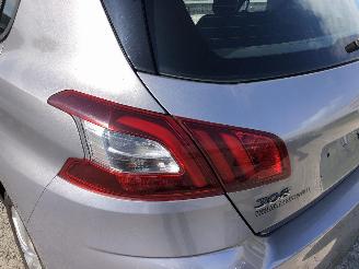 Peugeot 308 1.6 HDI picture 13