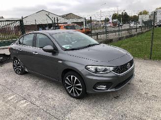 Schadeauto Fiat Tipo 1.6 MULTIJET 120 2016/3