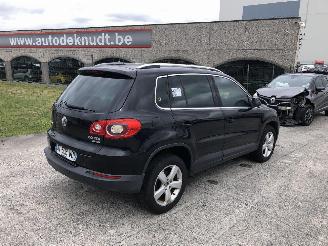 Coche accidentado Volkswagen Tiguan 2.0 TDI 2010/6