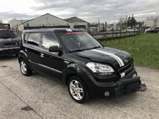 skadebil auto Kia Soul 1.6 CRDI AUTOMATIQUE 2010/2