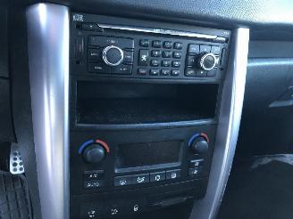 Peugeot 207 1.6 16V  5FW picture 14