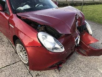 Alfa Romeo Giulietta 1.6 JTD picture 9