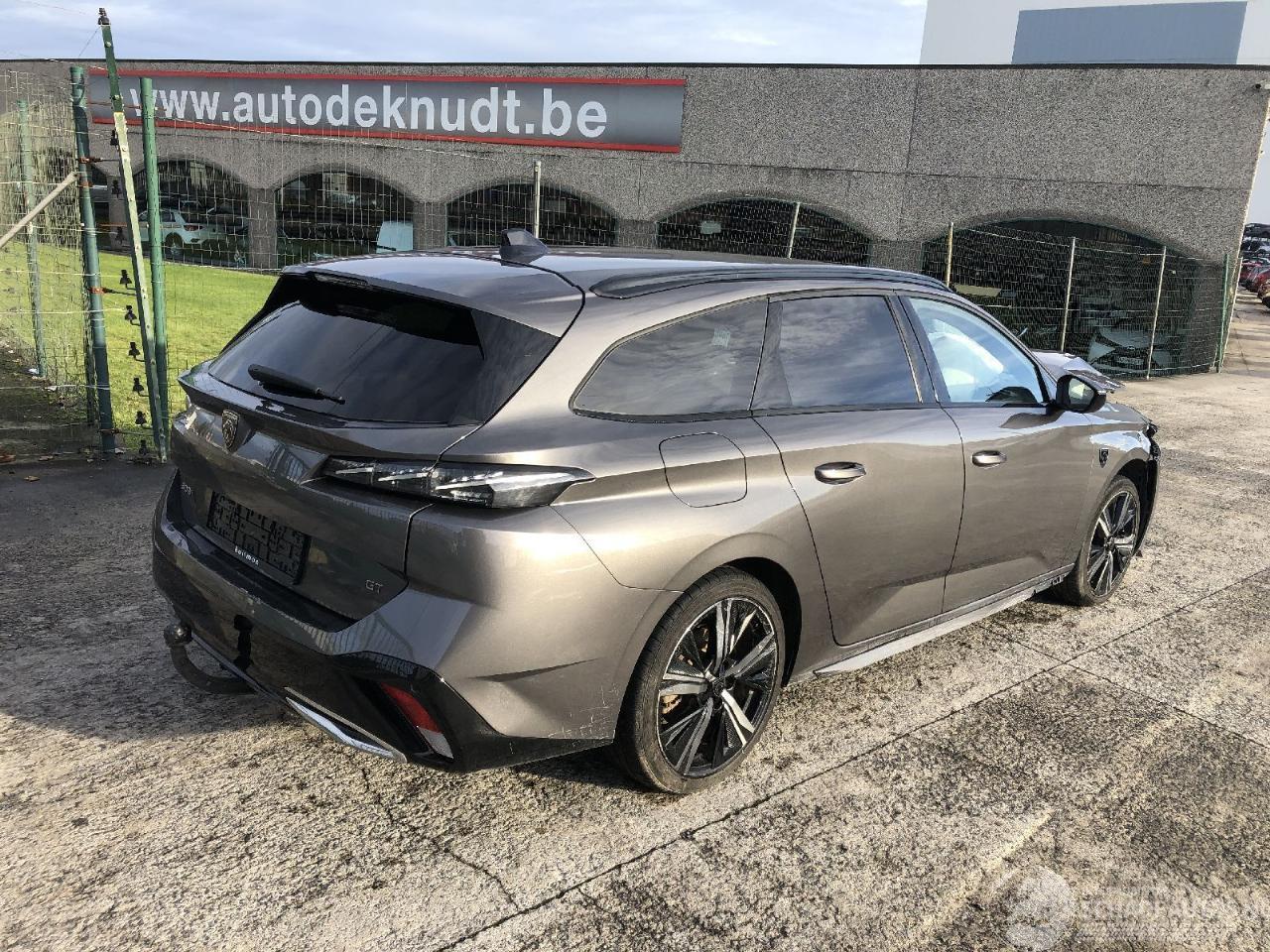 Peugeot 308 1.2 TURBO