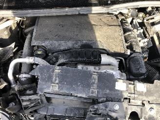 Peugeot 308 1.2 TURBO picture 11