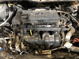 Hyundai I-20 1.4 AUTOMATIQUE G4FA picture 18