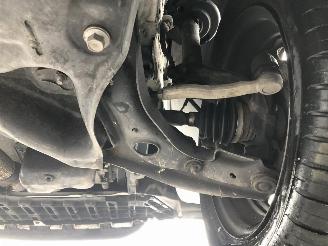 Peugeot 108 1.2 picture 17