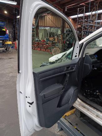 Volkswagen Caddy 2.0 TDI  DFS(D) picture 13