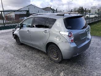 Toyota Verso 1.6 picture 2