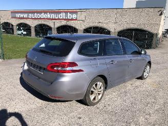 skadebil auto Peugeot 308 1.5 HDI AUTOMATIQ 2019/7