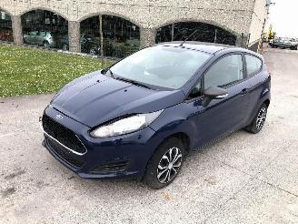 krockskadad bil auto Ford Fiesta 1.2 2016/3