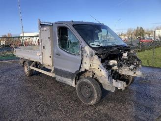 krockskadad bil bedrijf Ford Transit BENNE  2.0 CDTI 2022/6