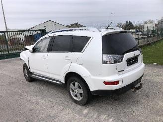 Mitsubishi Outlander 2.0 DID  4X4 picture 2