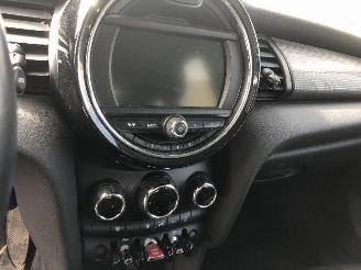 Mini Mini COOPER 1.5 D picture 19