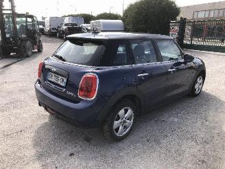 Mini Mini COOPER 1.5 D picture 2