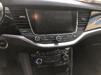 Opel Astra 1.6 CDTI AUTOMATIQUE picture 20