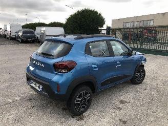 krockskadad bil auto Dacia Spring  2022/8