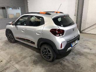 krockskadad bil auto Dacia Spring  2022/8