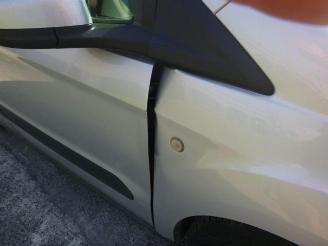 Ford Tourneo Courier 1.6 TDCI picture 11
