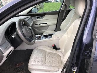 Jaguar XF 2.0 d AWD picture 6
