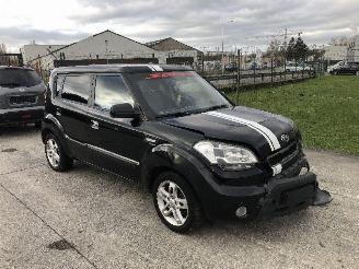 Damaged car Kia Soul 1.6 crdi 2010/2