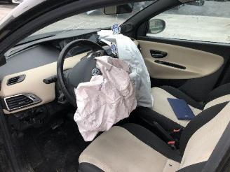 Lancia Ypsilon 0.9  GOLD picture 26