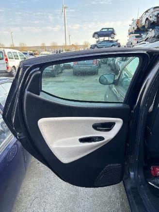 Lancia Ypsilon 0.9  GOLD picture 17