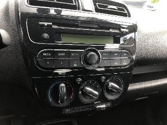 Mitsubishi Space-star 1.0 picture 11