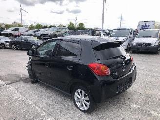 skadebil auto Mitsubishi Space-star 1.2 2013/7