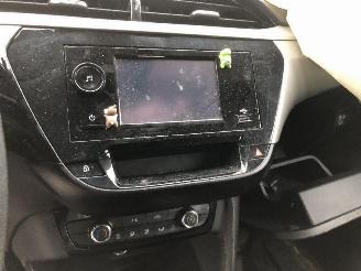 Opel Corsa F  1.2 picture 18