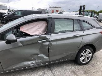 Opel Astra COMBI 1.6 CDTI picture 5
