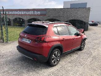 Coche accidentado Peugeot 2008 1.6 HDI 2016/6