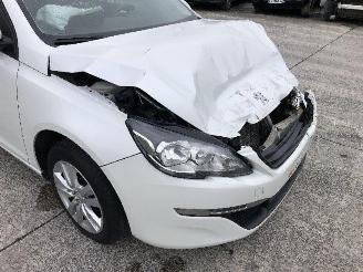 Peugeot 308 1.2 picture 5