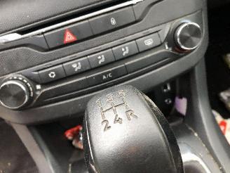 Peugeot 308 SW 1.2 TUBO picture 15